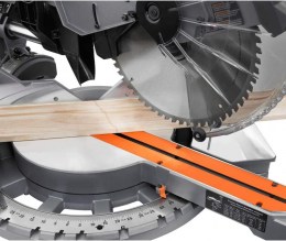 Inglete de 70°e indicador de línea de corte LED RIDGID1